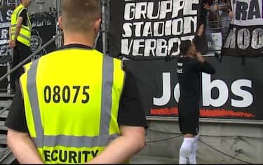 Kostic, il saluto ai tifosi dell'Eintracht. VIDEO