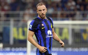 Inter Milan's Carlos Augusto in action during the Italian serie A soccer match between Fc Inter  and Monza Giuseppe Meazza stadium in Milan, 19 August 2023.
ANSA / MATTEO BAZZI