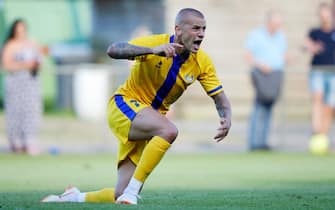 APELDOORN, NETHERLANDS - JULY 13: Vladimir Weiss of Al Gharafa  during the Club Friendly   match between Steaua Bucharest v Al Gharafa at the Sportpark Wiesel on July 13, 2018 in Apeldoorn Netherlands (Photo by Rico Brouwer/Soccrates/Getty Images)