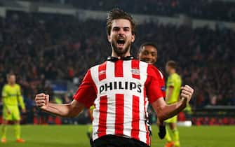 EINDHOVEN, NETHERLANDS - DECEMBER 08:  Davy Propper of PSV celebrates scoring his teams second goal of the game during the group B UEFA Champions League match between PSV Eindhoven and CSKA Moscow held at Philips Stadium, on December 8, 2015 in Eindhoven, Netherlands.  (Photo by Dean Mouhtaropoulos/Getty Images)