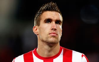 EINDHOVEN, NETHERLANDS - OCTOBER 04:  Kevin Strootman of PSV looks on prior to the UEFA Europa League Group F match between PSV Eindhoven and SSC Napoli at the Philips Stadion on October 4, 2012 in Eindhoven, Netherlands.  (Photo by Dean Mouhtaropoulos/Getty Images)