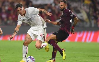 Nicolò Zaniolo ( AS. Roma) and Grigoris Kastanos ( US. Salernitana 1919) in action during the  during the Serie A 2022/23 match between US Salernitana1919 and AS Roma at Arechi Stadium in Salerno, Italy on August 14, 2022.  (Photo by Agostino Gemito/Pacific Press/Sipa USA)