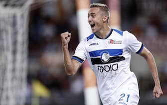 Atalanta's Timothy Castagne celebrates his goal during the Serie A soccer match between AS Roma and Atalanta at the Olimpico stadium in Rome, Italy, 27 August 2018. ANSA/RICCARDO ANTIMIANI
