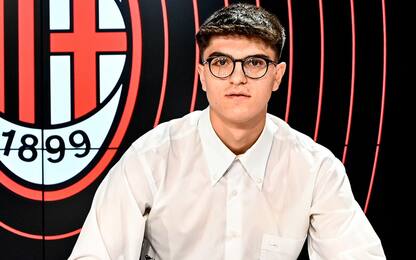 Bartesaghi rinnova col Milan: firma fino al 2026