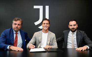 Juventus, Yildiz rinnova fino al 2027