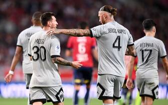 04 Sergio RAMOS (psg) - 30 Lionel Leo MESSI (psg) during the Ligue 1 Uber Eats match between Lille OSC and Paris Saint-Germain on August 21, 2022 in Lille, France. (Photo by Philippe Lecoeur/FEP/Icon Sport) - Photo by Icon sport/Sipa USA