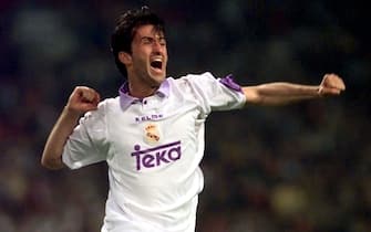AMS06-19980520-AMSTERDAM, NETHERLANDS: Real Madrid's Italian player Christian Panucci jubilates after his team won the Champions League final by beating Juventus Turin 1-0 in Amsterdam 20 May.   EPA PHOTO/ANJA NIEDRINGHAUS   (ELECTRONIC IMAGE)  