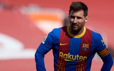 Non solo Messi, tutti i giocatori ora svincolati
