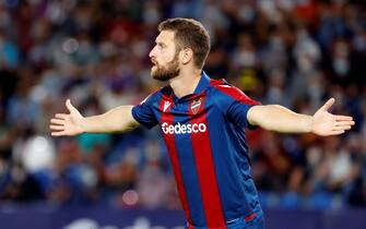epa09527582 Levante's German defender Shkodran Mustafi reacts during a Spanish LaLiga soccer match between Levante and Getafe at Ciutat de Valencia stadium in Valencia, eastern Spain, 16 October 2021.  EPA/Kai Foersterling