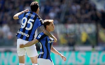 Inter’s Nicolò Barella (R) jubilates with his teammate Alessandro Bastoni after scoring the goal during the Italian Serie A soccer match Udinese Calcio vs FC Internazionale at the Friuli - Dacia Arena stadium in Udine, Italy, 18 September 2022. ANSA / GABRIELE MENIS