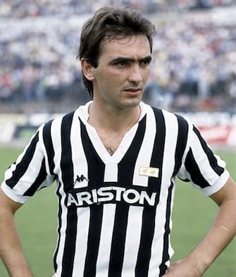 ***** Collection Juventus *****©ravezzani/lapressearchivio storicosportcalcioanni '80Massimo Mauronella foto: il calciatore Massimo Mauro 