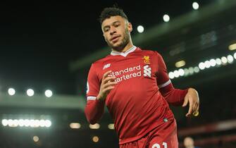 epa06351285 Liverpoolâs Alex Oxlade-Chamberlain in action during the English Premier League soccer match between Liverpool and Chelsea held at the Anfield, Liverpool, Britain, 25 November 2017.  EPA/PETER POWELL EDITORIAL USE ONLY. No use with unauthorized audio, video, data, fixture lists, club/league logos or 'live' services. Online in-match use limited to 75 images, no video emulation. No use in betting, games or single club/league/player publications