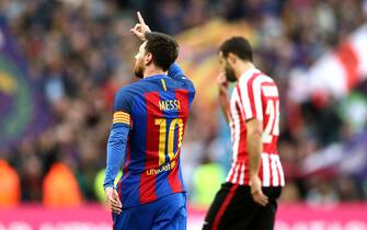 FC Barcelona's forward Lionel Messi (L) celebrates with his teammate Neymar da Silva after scoring 2-0 against Athletic Club during their Spanish Primera Division league game at Camp Nou stadium in Barcelona, northeastern Spain, 04 February 2017. EFE/Toni Albir