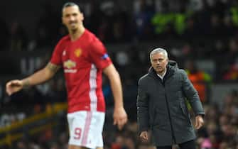 MANCHESTER, ENGLAND - APRIL 20:  Jose Mourinho manager of Manchester United looks towards Zlatan Ibrahimovic of Manchester United during the UEFA Europa League quarter final second leg match between Manchester United and RSC Anderlecht at Old Trafford on April 20, 2017 in Manchester, United Kingdom.  (Photo by Laurence Griffiths/Getty Images)