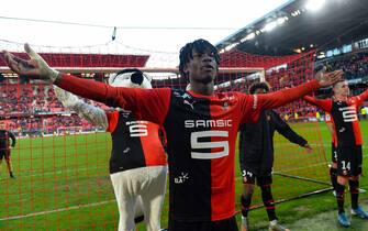 Rennes' French midfielder Eduardo Camavinga (L) acknowledges Rennes' supporters after their victory in the French L1 Football match between Stade Rennais Football Club and SC Amiens, on November 10, 2019, at the Roazhon Park, in Rennes, northwestern France. (Photo by JEAN-FRANCOIS MONIER / AFP) (Photo by JEAN-FRANCOIS MONIER/AFP via Getty Images)