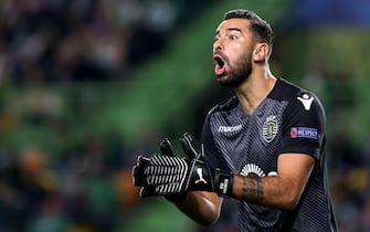 epa06344528 Sporting's goalkeeper Rui Patricio reacts after making a save against Olimpiacos FC during their Group D UEFA Champions League match held at Alvalade Stadium in Lisbon, Portugal, 22 November 2017.  EPA/JOSE SENA GOULAO