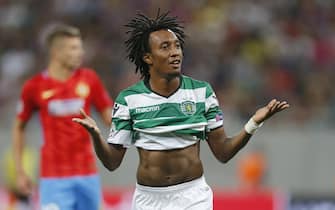 epa06158751 Sporting's Gelson Martins clebrates scoring a goal during the UEFA Champions League playoff, 2nd leg soccer match between FC Steaua Bucharest and Sporting CP, in Bucharest, Romania, 23 August 2017.  EPA/ROBERT GHEMENT