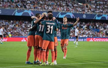 Ajax, trasferta ecologica: a Lille in treno