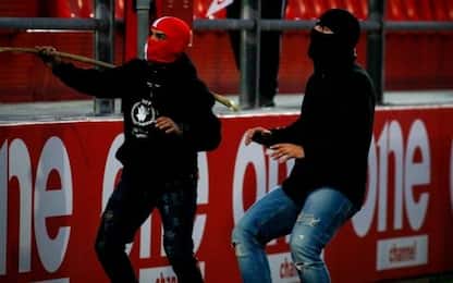 Follia Youth League, scontri e 4 feriti in Grecia