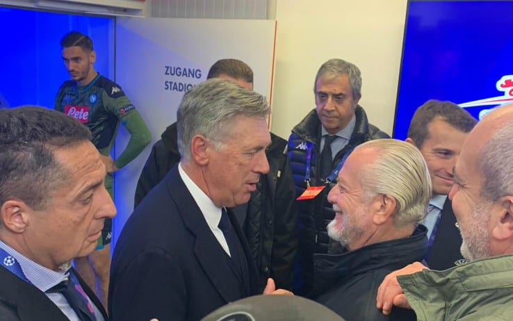 Napoli, Ancelotti e De Laurentiis e quello sguardo dopo il 3-2 a Salisburgo  | Sky Sport