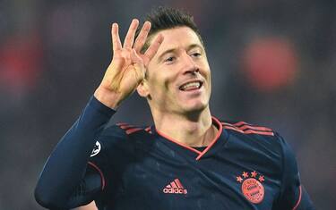 Lewy, poker in 14 minuti: il più veloce di sempre