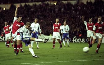 21 Oct 1998:  Remi Garde of Arsenal appeals for offside as Sergi Rebrov of Dynamo Kiev fires home a late equaliser during the UEFA Champions League match at Wembley in London. The game ended 1-1. \ Mandatory Credit: Clive Brunskill /Allsport
