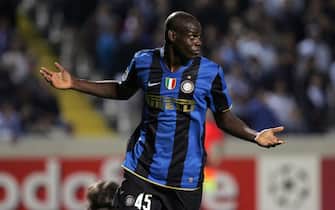Inter Milan's Mario Balotelli gestures after scoring a goal against Anorthosis Famagusta during their Champions League Group B football match in the Cypriot capital Nicosia on November 4, 2008. Anorthosis, the first club from Cyprus to play in the group stages of the competition, are lying second in the table behind leaders Inter on four points. AFP PHOTO/SAKIS SAVVIDES (Photo credit should read SAKIS SAVVIDES/AFP via Getty Images)