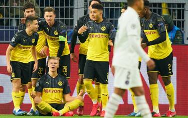 Ciclone Haaland si abbatte sul Psg: 2-1 Borussia