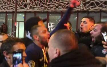 Kurzawa, festa tra i tifosi dopo la vittoria VIDEO