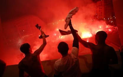 Psg, la folle festa fuori dallo stadio. FOTO