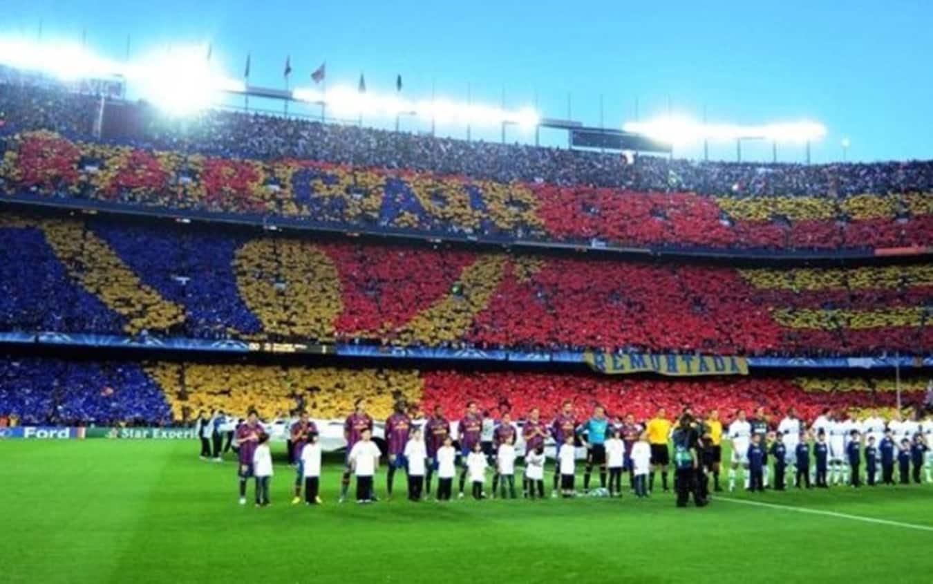 La bolgia del Camp Nou al grido di "Remuntada"