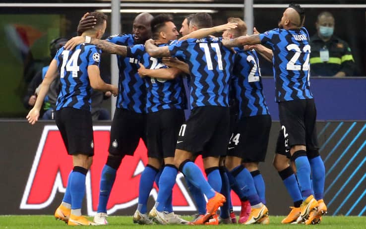L'Inter festeggia il gol in Champions