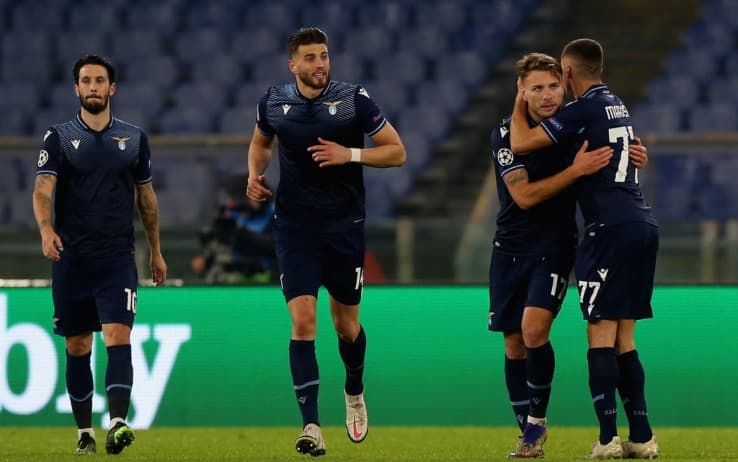 La Lazio festeggia il gol in Champions