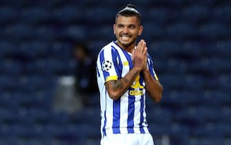 epa08796908 FC Porto's Jesus Corona reacts during their UEFA Champions League soccer matchwith Olympique de Marseille held at Dragao stadium, Porto, Portugal, 3rd November 2020.  EPA/ESTELA SILVA