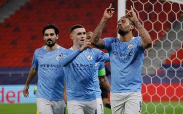 Il City vince, quarti vicini: Gladbach battuto 2-0