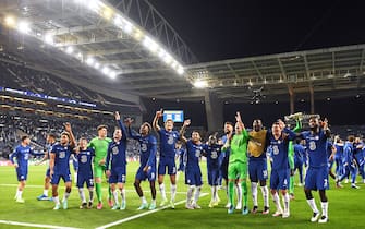Chelsea's players celebrate after winning the UEFA Champions League final football match between Manchester City and Chelsea FC at the Dragao stadium in Porto on May 29, 2021. (Photo by David Ramos / various sources / AFP) (Photo by DAVID RAMOS/AFP via Getty Images)