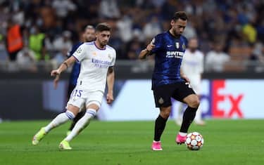 MILAN, ITALY - SEPTEMBER 15: (BILD OUT) Lautaro Martinez of FC Internazionale controls the ball during the UEFA Champions League group D match between Inter and Real Madrid at Giuseppe Meazza Stadium on September 15, 2021 in Milan, Italy. (Photo by Sportinfoto/DeFodi Images via Getty Images)