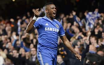 epa04131372 Chelsea's Samuel Eto'o celebrates scoring a goal during the UEFA Champions League round of 16 second leg soccer match between Chelsea FC and Galatasaray Istanbul at Stamford Bridge in London, Britain, 18 March 2014.  EPA/FACUNDO ARRIZABALAGA