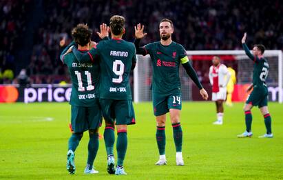 Tris Liverpool, Barça ancora ko. Pari Spurs