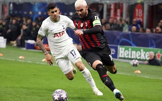 Tottenham's Cristian Romero (L9 challenges for the ball  AC Milan’s Theo Hernandez during he UEFA Champions League first leg round of 16   soccer match between Ac Milan and Tottenham  at Giuseppe Meazza stadium in Milan, 14 February  2023.
ANSA / MATTEO BAZZI



