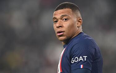 PSG's Kylian Mbappè in action during the group stage of the Uefa Champions League soccer match Juventus FC vs Paris Saint-Germain FC at the Allianz Stadium in Turin, Italy, 2 November 2022 ANSA/ALESSANDRO DI MARCO