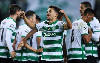 epa09562195 Sporting player Pedro Goncalves (Pote) celebrates after scoring a goal against Besiktas during their UEFA Champions League group C soccer match, held at Alvalade Stadium, in Lisbon, Portugal, 03 November 2021.  EPA/MANUEL DE ALMEIDA