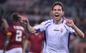 ACF Fiorentina's Jose Maria Basanta jubilates after scoring the 0-3 goal, during UEFA Europa League round of 16 second leg, Roma vs Fiorentina, at the Olimpico stadium in Rome, Italy, 19 March 2015. ANSA / MAURIZIO BRAMBATTI