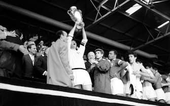 AC Milan captain Cesare Maldini holds up the European Cup  (Photo by S&G/PA Images via Getty Images)