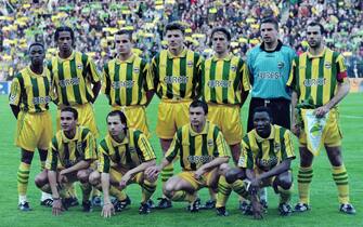 NANTES, FRANCE - APRIL 17: Nantes players line up for the team photos prior to the UEFA Champions League semi final second leg match between Nantes and Juventus at the Stade de la Beaujoire on Aptil 17, 1996 in Nantes, France. (Photo by Etsuo Hara/Getty Images)