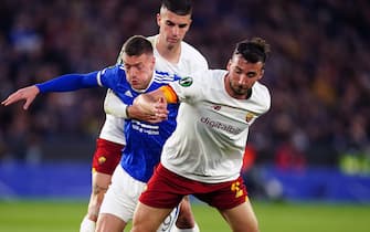 Roma's Gianluca Mancini pulls back on Leicester City's Jamie Vardy during the UEFA Europa Conference League semi-final, first leg match at the King Power Stadium, Leicester. Picture date: Thursday April 28, 2022.
