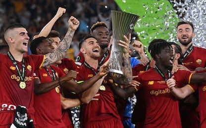 Roma campione a Tirana: le foto della festa