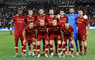 TIRANA, ALBANIA - MAY 25: AS Roma players line up for a team photo prior to the UEFA Conference League final match between AS Roma and Feyenoord at Arena Kombetare on May 25, 2022 in Tirana, Albania. (Photo by Valerio Pennicino - UEFA/UEFA via Getty Images)