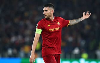 Lorenzo Pellegrini of Roma gestures during the UEFA Conference League, Semi-finals, 2nd leg football match between AS Roma and Leicester City on May 5, 2022 at Stadio Olimpico in Rome, Italy - Photo: Federico Proietti/DPPI/LiveMedia
