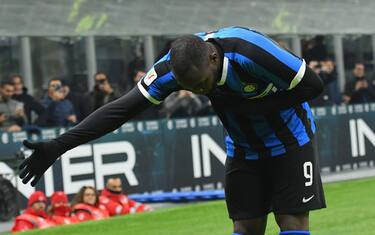 Lukaku super, Inter ai quarti: 4-1 al Cagliari